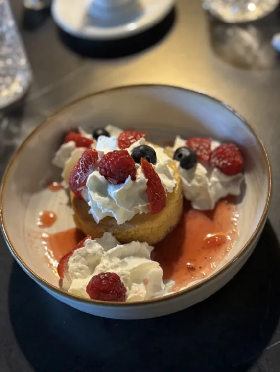 Gros sablé Breton, chantilly et fruits rouges, Dardilly, Double 7 Dardilly