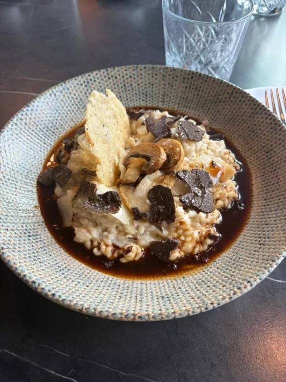 Risotto crémeux au parmesan et à la truffe fraiche mélanosporum, Dardilly, Double 7 Dardilly